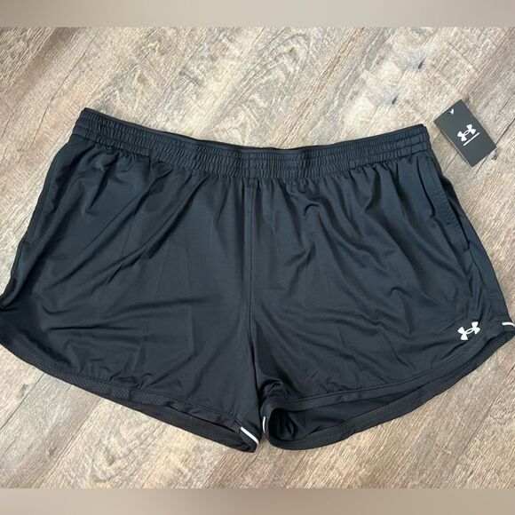 Under Armour Wome's Knit Shorts- Size 3X - Picture 1 of 8